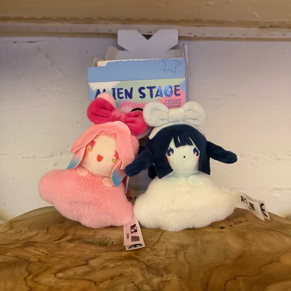 Official Alien Stage Mizi & Sua Bunny Rabbit Heart Plush Pendant Confirmed